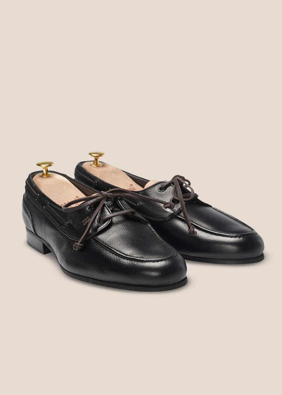 NIZA BLACK LEATHER BOAT SHOE