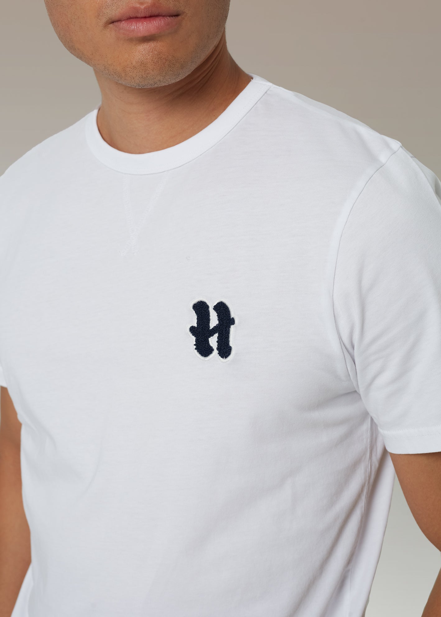 CAMISETA BASICA H BLANCA
