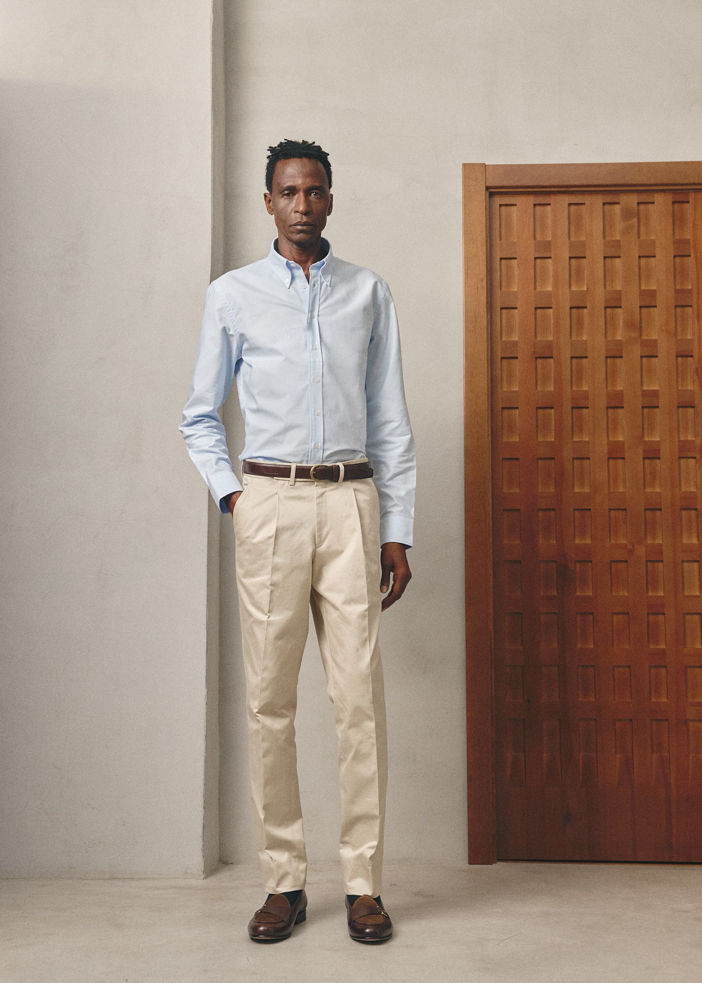 BEIGE RELAXED FIT CHINOS