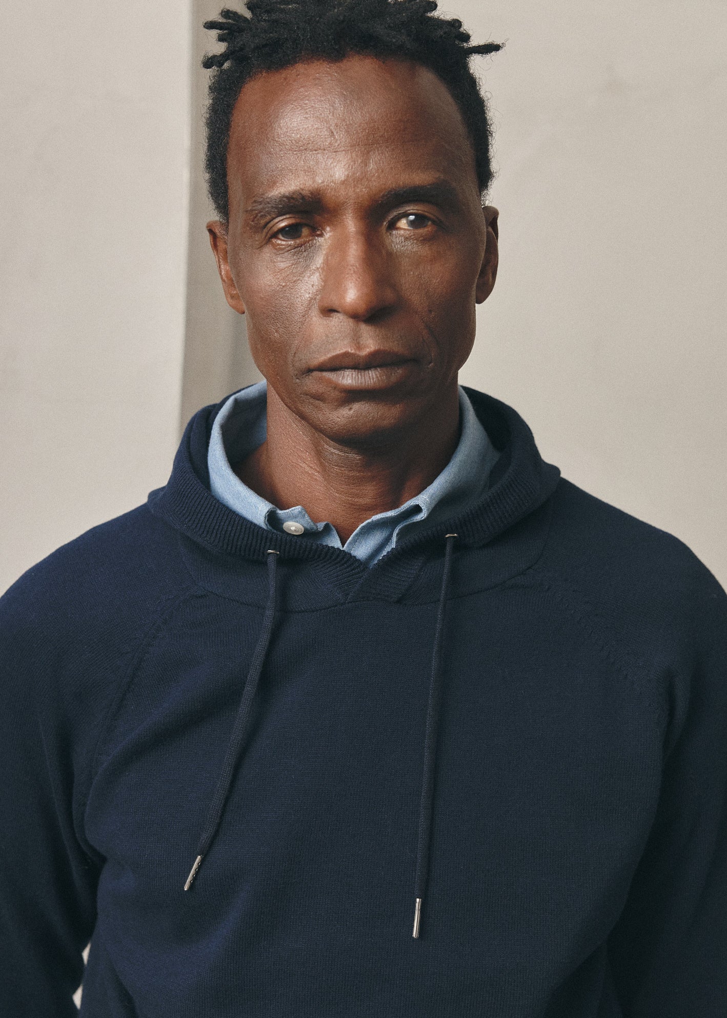 NAVY KNIT SWEATSHIRT