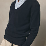 NAVY WOOL V-NECK JUMPER