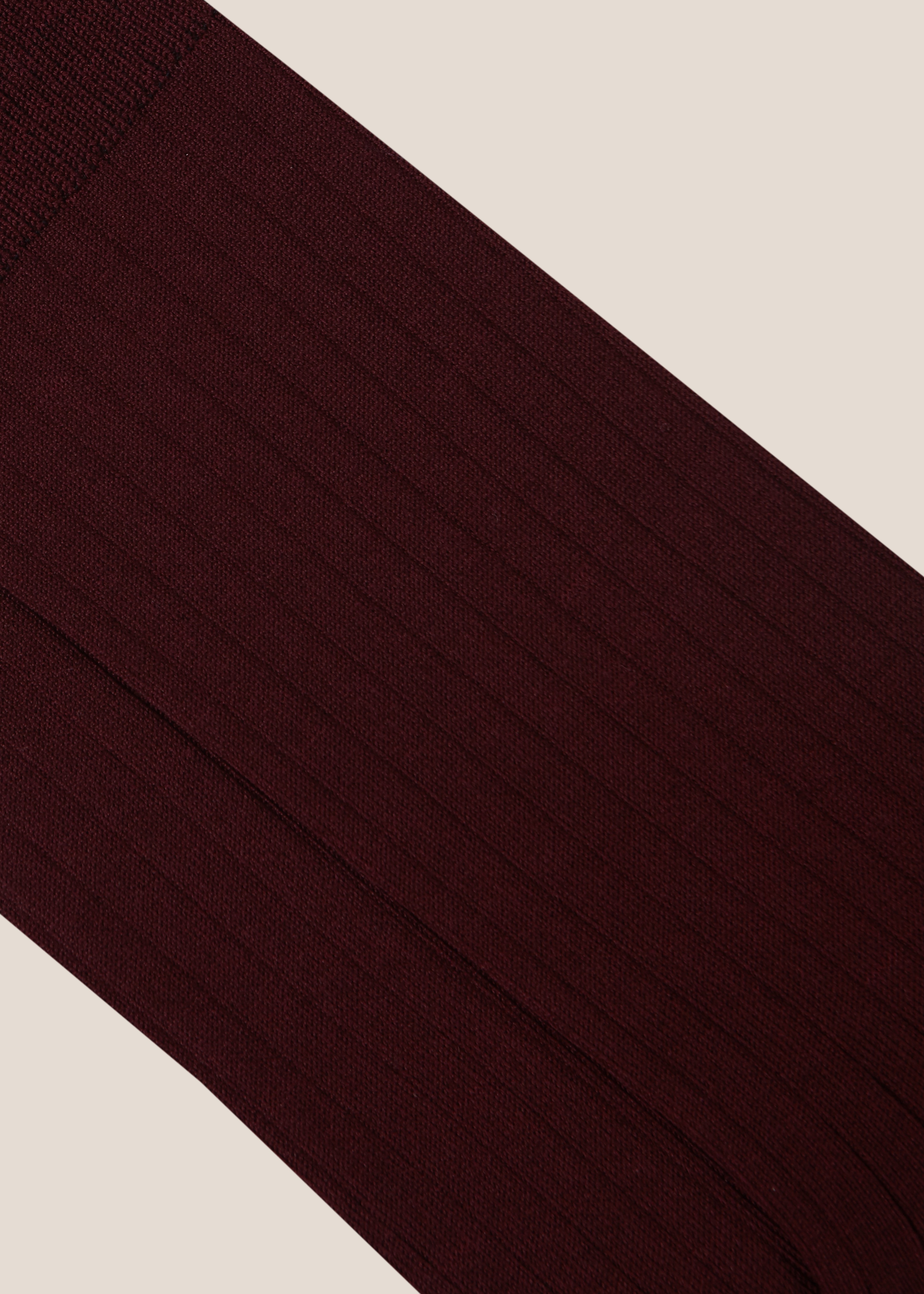 BURGUNDY LISLE SOCKS