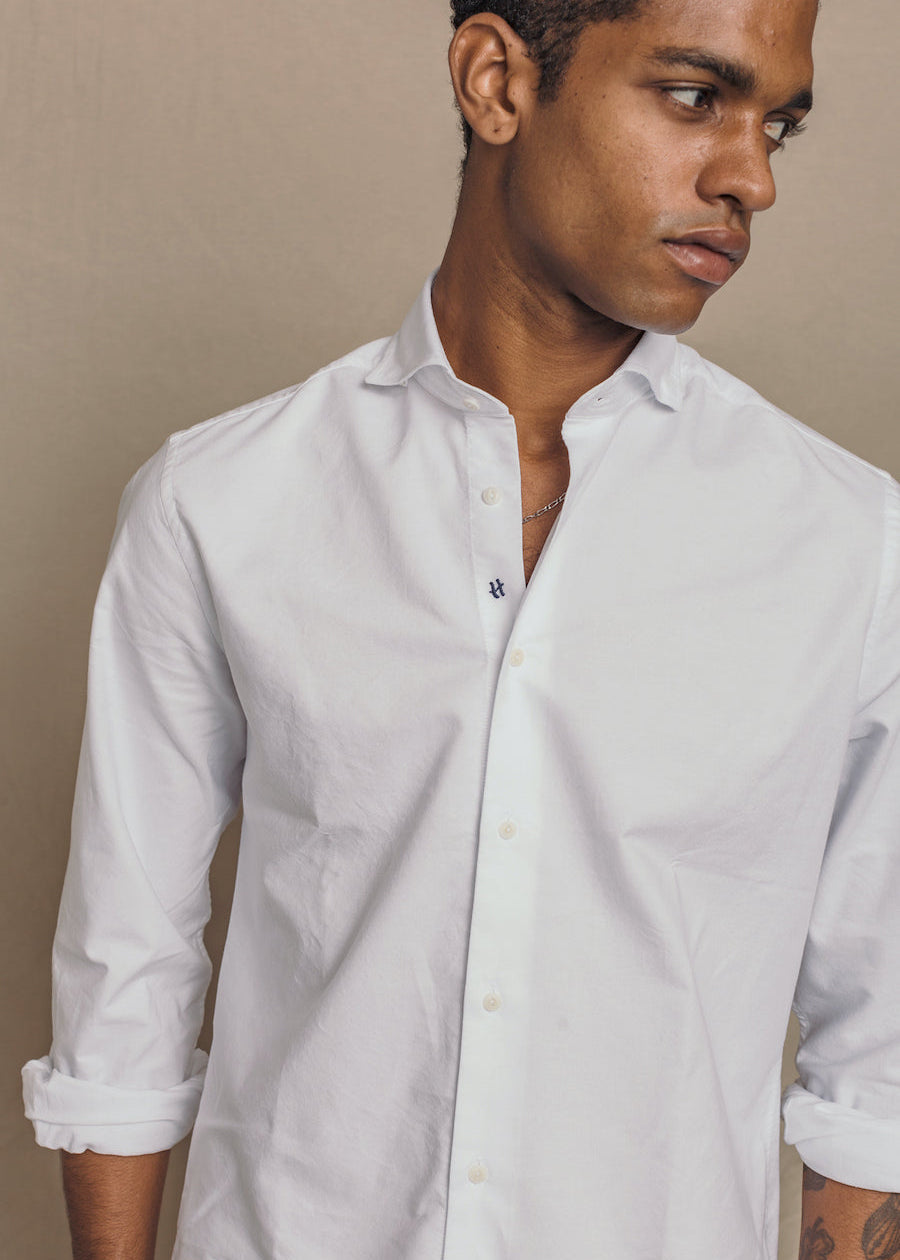 {{ tipo de producto }} CAMISA OXFORD BÁSICA BLANCA - Harrys 1982