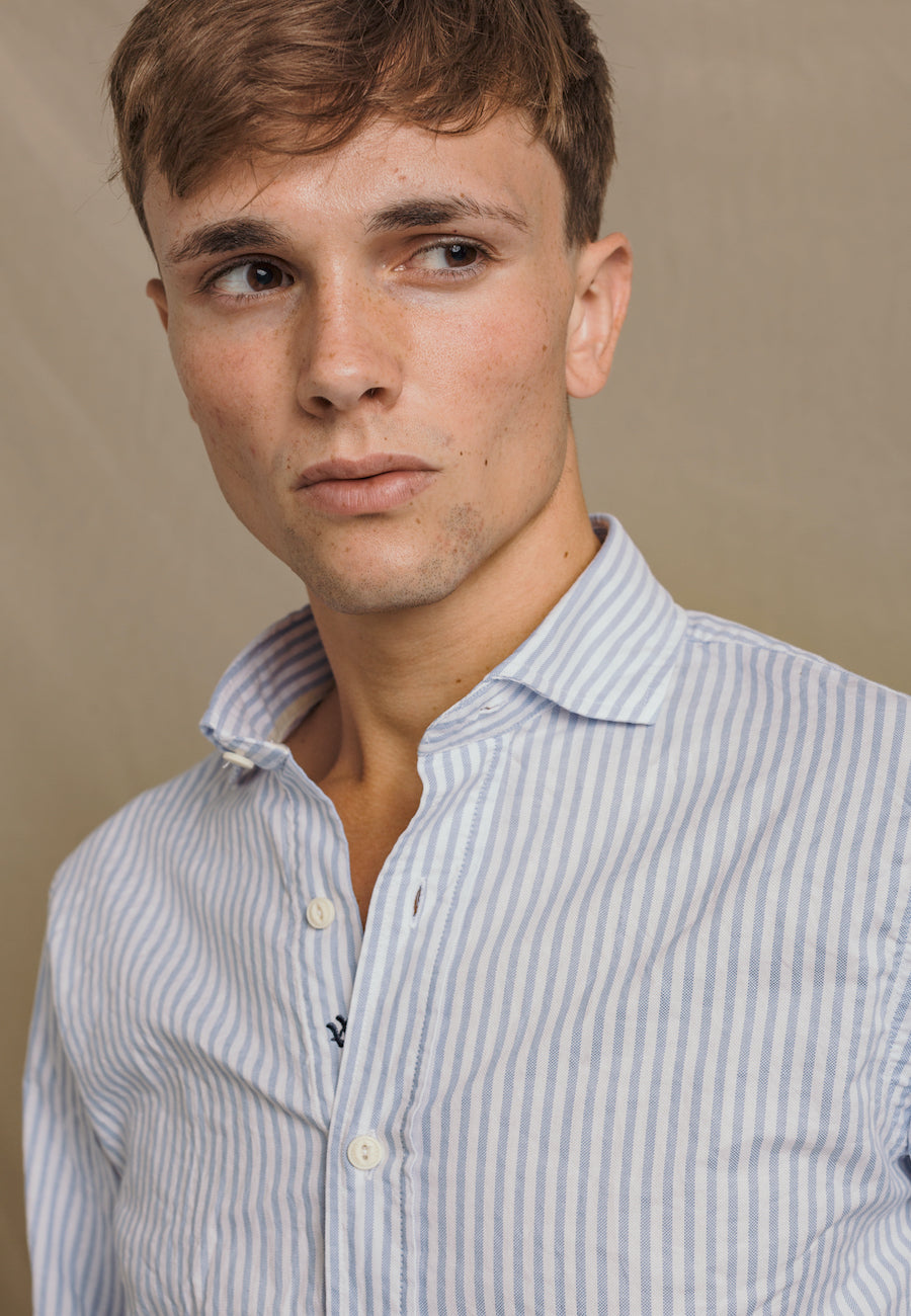 {{ tipo de producto }} CAMISA OXFORD RAYAS AZUL - Harrys 1982